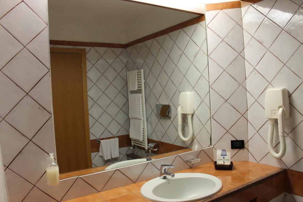 Hotel Grillo Ассемини Номер фото